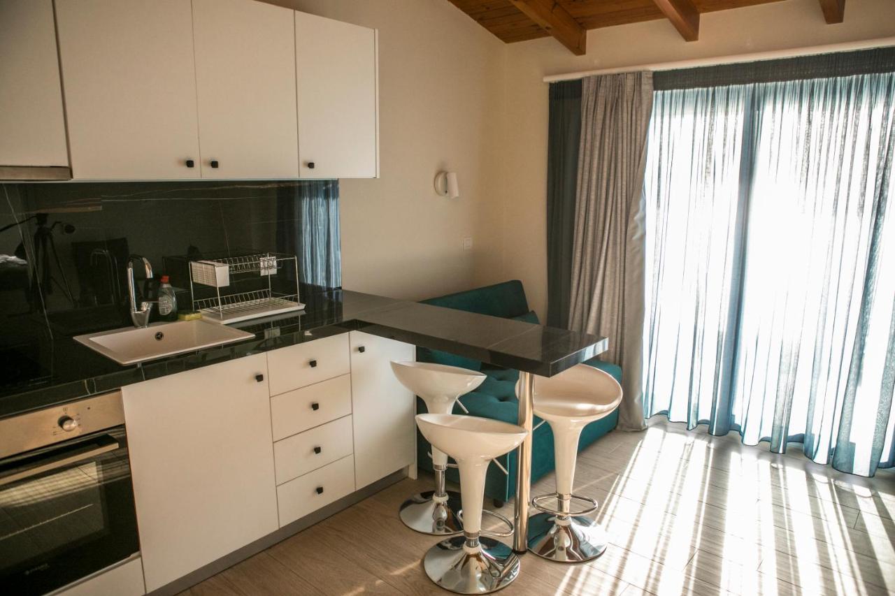 Hotel Alexander Mýtikas Extérieur photo